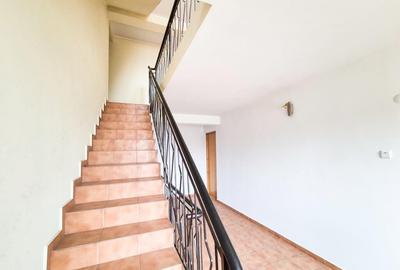 Casă cu 10 camere cu Teren 265 Mp în Găvana - 3