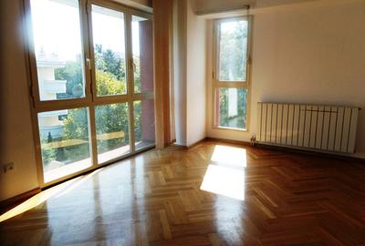 Bulevardul Primaverii, apartament 4 camere, 130 mp, ideal birouri, imobil P+4, - 2