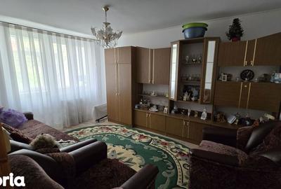 Apartament cu 3 camere în Central - 11