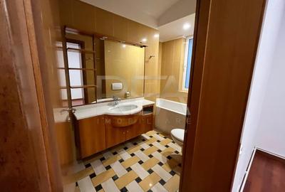 Apartament 4 camere  Resedinta - 18