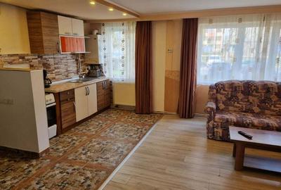 Inchiriere apartament 3 camere decomandat,72 mp,Deva-zona Inchiriere apartament 3 camere decomandat,72 mp,Deva-zona - 2