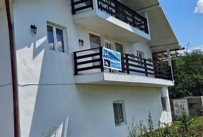 Casă cu 6 camere cu Teren 777 Mp în Panaci - 10