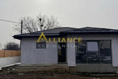 Casă cu 3 camere în Berceni