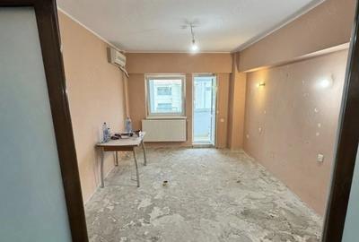 Apartament cu 3 camere decomandat în Tomis II - 5