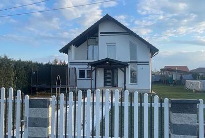 Casă cu 4 camere în Central - 4