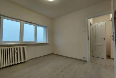 Apartament cu 3 camere decomandat în Giurgiului - 5