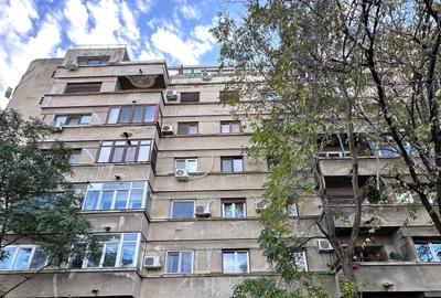Apartament cu 3 camere decomandat în P-ța Romană