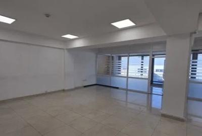 Centru - Bd. Mamaia , spatiu IDEAL BIROURI in cladire reprezentativa , 240 mp. - 17