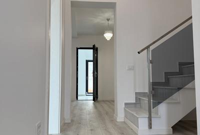 Casă cu 5 camere în Bariera Vâlcii