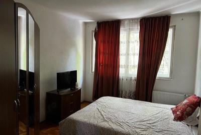 Apartament cu 3 camere semidecomandat în Sud - 4
