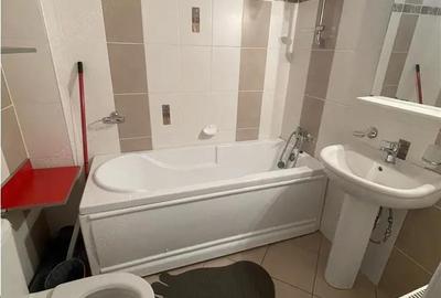 Spațiu comercial, de 100 mp, în Central