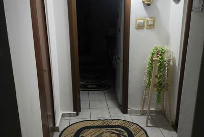 Apartament cu 3 camere în Crâng - 1