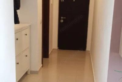 Apt cu 3 camere zona Girocului Esso - 1