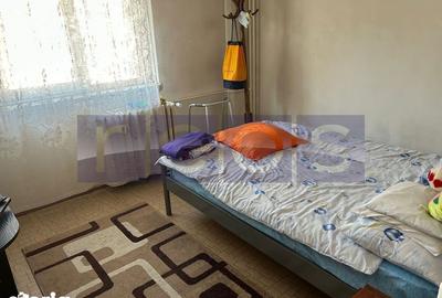 Apartament cu 3 camere decomandat, mobilat în Sălăjan - 4