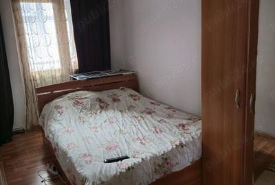 Apartament cu 3 camere semidecomandat în 9 Mai - 7