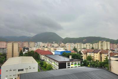 Garsonieră decomandată în Astra