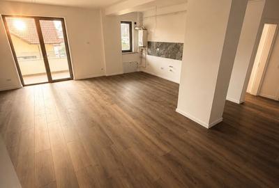 Apartament cu 2 camere decomandat în Parc Zăvoi - 5