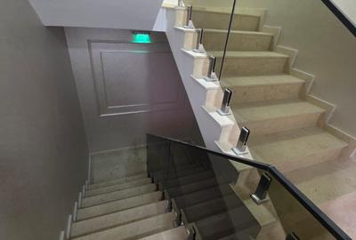 Apartament cu 2 camere decomandat în Tomis Nord - 12