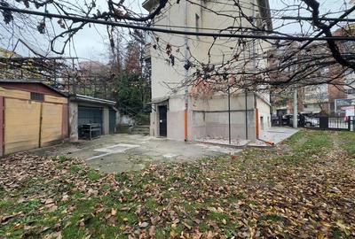 Teren construcție, în Gară - 16