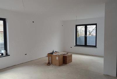 Casă cu Teren 500 Mp în Cornu