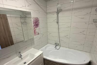 Apartament cu 2 camere decomandat în Tractorul - 8