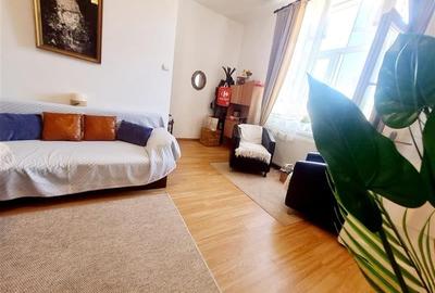 Camin cochet, chiar in inima orasului, etaj 1, perfect pentru locuit sau investi - 4