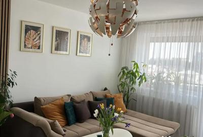 Apartament cu 2 camere decomandat în Noua