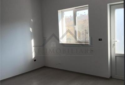 Casă cu 4 camere în Bârnova