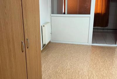 Vand garsonera et 1 69000 euro negociabil - 2