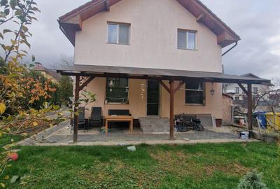 Casă cu 4 camere cu Teren 384 Mp în Unirea - 8