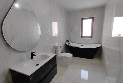 Casă cu 7 camere în Moșnița Veche