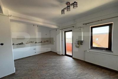 Apartament 3 camere, 100mp, situat pe 2 niveluri, zona Radau Apartament 3 camere, 100mp, situat pe 2 niveluri, zona Radau - 3