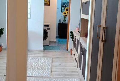 Apartament cu 3 camere semidecomandat, mobilat în Policlinica - 4