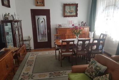 Casă cu 9 camere cu Teren 1308 Mp în Nord-Est - 2