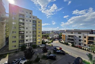 Apartament cu 2 camere semidecomandat în Tractorul - 9
