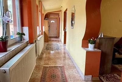 Casă cu 6 camere în Central - 5