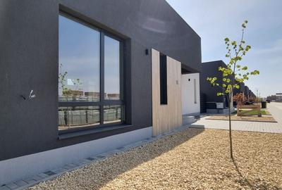 Casă individuală cu 4 camere cu Canalizare în Domnești - 2