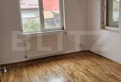 Casă cu 6 camere cu Canalizare în Colentina - 11