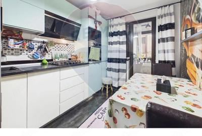 Apartament cu 3 camere decomandat în Central - 3