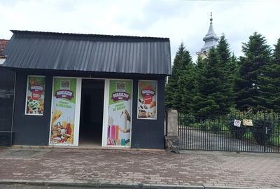 Spațiu comercial, de 50 mp, în Central - 4