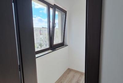 Apartament cu 2 camere decomandat, mobilat în Baza 3 - 1