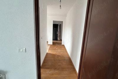 Casă cu 4 camere în Tei - 2