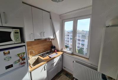 Apartament cu 4 camere decomandat, mobilat în Sărari - 7