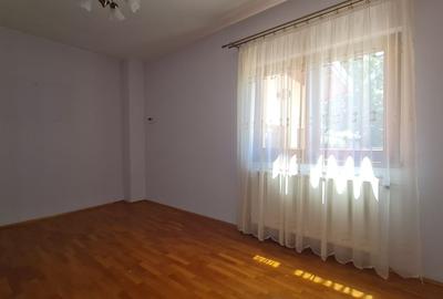 Vila impozanta in zona linistita la 15 minute de capitala! - 18