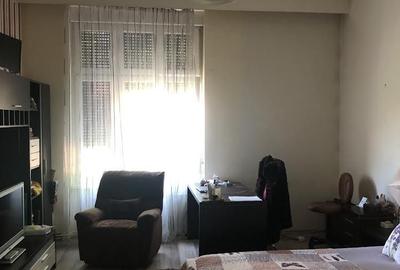 Casă individuală cu 8 camere cu Canalizare în Central - 20