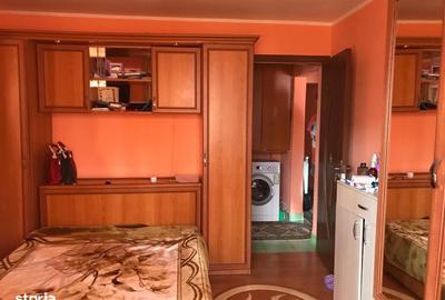 Apartament cu 3 camere în Central - 1