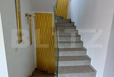 Casă cu 6 camere cu Teren 675 Mp în Moara - 2