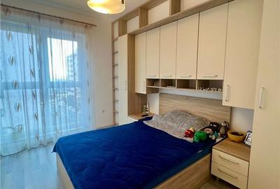 Apartament cu 3 camere decomandat, mobilat în Tractorul - 12