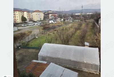 Teren de 2300 mp, în Nord - 4