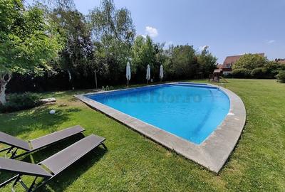 Vilă cu acces la piscina langa Jolie Ville - 1